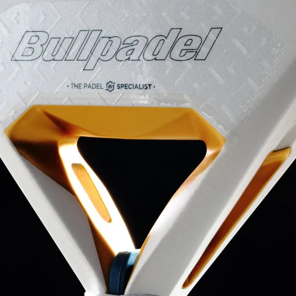 Ракетка для падела BULLPADEL Pearl 26, 493804, для профессионалов, карбон, бело-серый за 35&nbsp;929.50 ₽ в Санкт-Петербурге